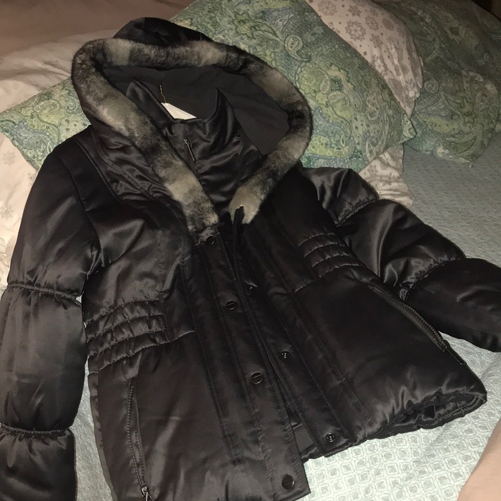 Girls coat, worn once or twice, like new.  Size 16.